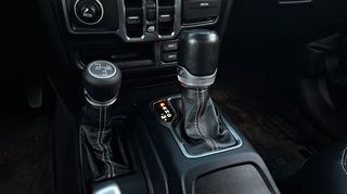 Jeep Wrangler 2021 SAHARA 4xe Plug in Hybrid-thumb-25