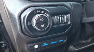 Jeep Wrangler 2021 SAHARA 4xe Plug in Hybrid-thumb-29