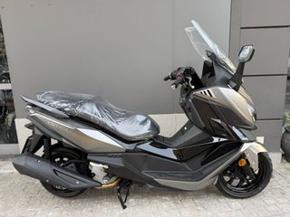 Sym Cruisym 300 2026 a TFT/TCS/CAMERA  ΕΤΟΙΜΟΠΑΡΑΔΟΤΟ