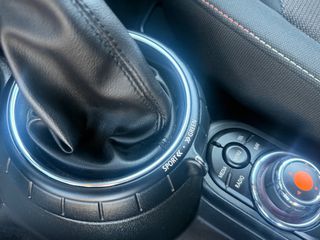 Mini Cooper D 2017 AUTOMATIC-thumb-29