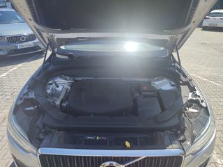 Volvo XC 60 2018 MOMENTUM-thumb-12