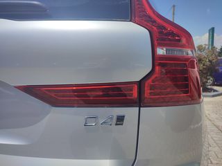 Volvo XC 60 2018 MOMENTUM-thumb-10