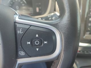 Volvo XC 60 2018 MOMENTUM-thumb-30