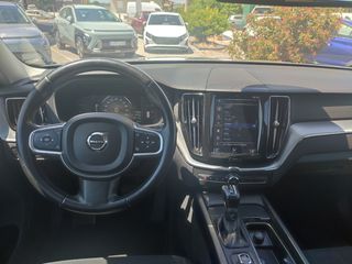 Volvo XC 60 2018 MOMENTUM-thumb-14