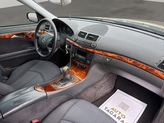 Mercedes-Benz E 240 2005 ELEGANCE-thumb-17
