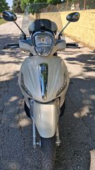 Piaggio Beverly 300 2016 BEVERLY 300