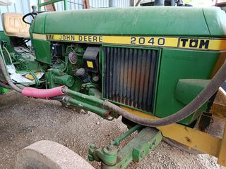 Τρακτέρ John Deere 1982 2040-thumb-6