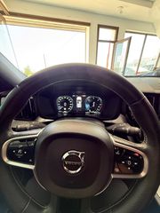 Volvo XC 60 2018-thumb-9