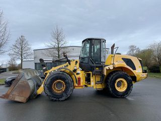 Φορτωτής Με Λάστιχα New Holland 2008 W 270 B-thumb-4
