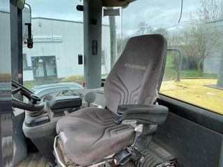 Φορτωτής Με Λάστιχα New Holland 2008 W 270 B-thumb-14