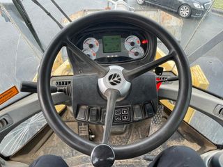 Φορτωτής Με Λάστιχα New Holland 2008 W 270 B-thumb-16