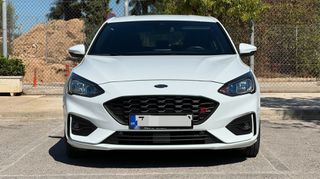 Ford Focus 2018 st line