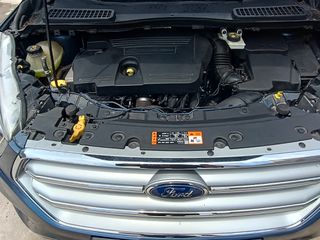 Ford Kuga 2019-thumb-7