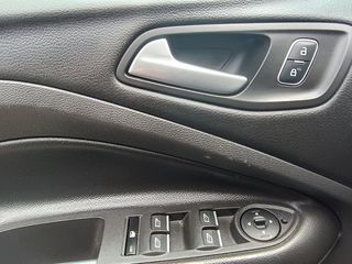 Ford Kuga 2019-thumb-17