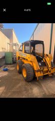 Μηχάνημα John Deere 2001 SKID STEERE 320