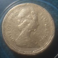 Coins Αγγλίας του 1983 one pound σπάνιο κομμάτι δύσκολη εποχή σε σφάλμα.>Αν θέλετε να δείτε όλες τις αγγελίες μου πατήστε κάτω από το όνομα μου ευχαριστώ για το χρόνο σας
