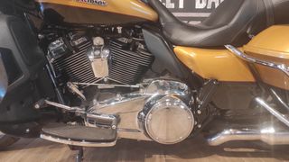 Harley Davidson Ultra Limited 2018 Low-thumb-11