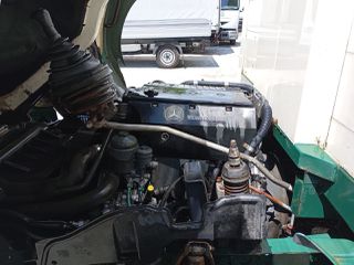 Ποτάδικο Mercedes-Benz 2010 1222-thumb-12
