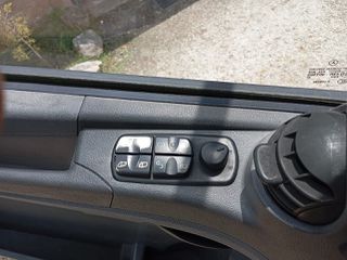 Ποτάδικο Mercedes-Benz 2010 1222-thumb-20