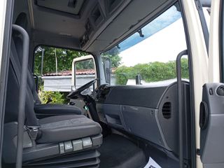 Ποτάδικο Mercedes-Benz 2010 1222-thumb-26
