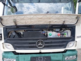 Ποτάδικο Mercedes-Benz 2010 1222-thumb-31