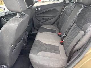 Ford Fiesta 2013-thumb-6