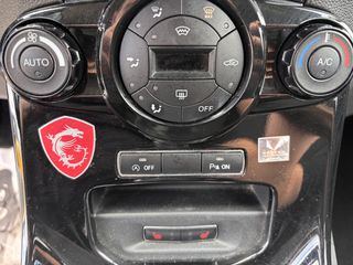 Ford Fiesta 2013-thumb-9