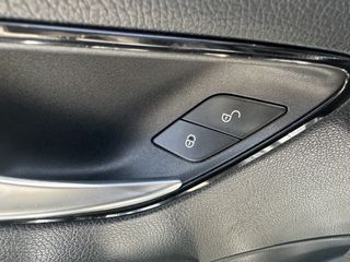 Mercedes-Benz E 200 2020-thumb-29