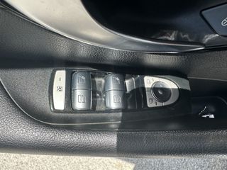 Mercedes-Benz E 200 2020-thumb-30