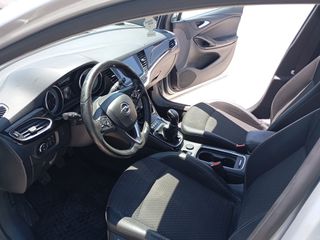 Opel Astra 2017 astra sports tourer-thumb-12