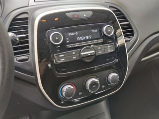 Renault Captur 2019 Renault Captur 2019   12/2019-thumb-17