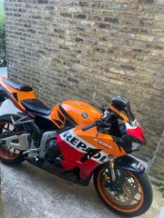 Honda CBR 600RR 2015-thumb-3