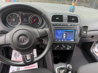 Volkswagen Polo 2013-thumb-10