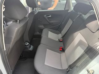 Volkswagen Polo 2013-thumb-11
