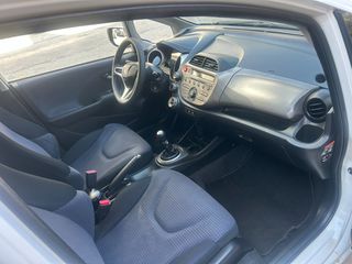 Honda Jazz 2011 1.2 90hp-thumb-8
