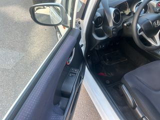 Honda Jazz 2011 1.2 90hp-thumb-13
