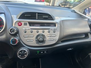 Honda Jazz 2011 1.2 90hp-thumb-17