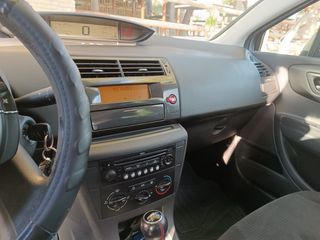 Citroen C4 2007-thumb-13