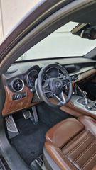 Alfa Romeo Stelvio 2017 q4 210