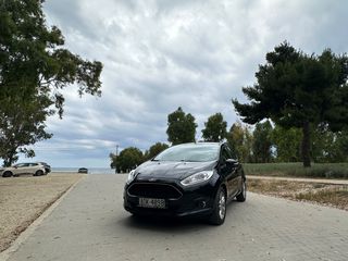 Ford Fiesta 2016-thumb-1