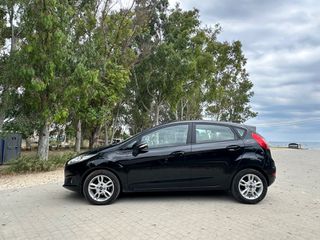 Ford Fiesta 2016-thumb-11