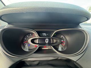 Renault Captur 2018-thumb-22
