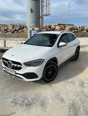 Mercedes-Benz GLA 200 2022