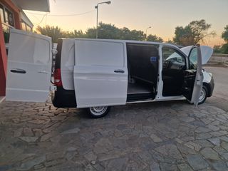 Κλούβα Mercedes-Benz 2018 vito-thumb-45