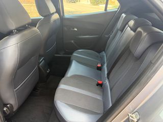 Peugeot 2008 2020 1.2 PureTech ALLURE PLUS-thumb-19