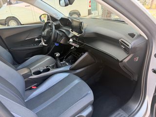 Peugeot 2008 2020 1.2 PureTech ALLURE PLUS-thumb-23