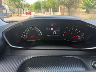 Peugeot 2008 2020 1.2 PureTech ALLURE PLUS-thumb-28