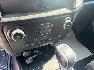 Ford Raptor 2021-thumb-30