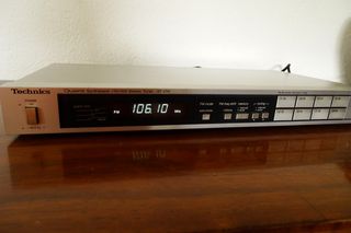 Technics ST-Z55 Quartz Synthesizer Stereo Tuner FM/AM