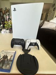 Ps5 slim 825GB 2 controllers Digital and Disc drive edition